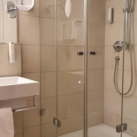 Hotel Managed By Baren Am Bundesplatz *